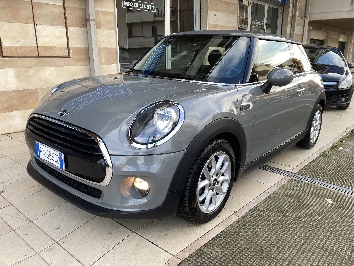 Mini Cooper 1.5d 116cv Auto