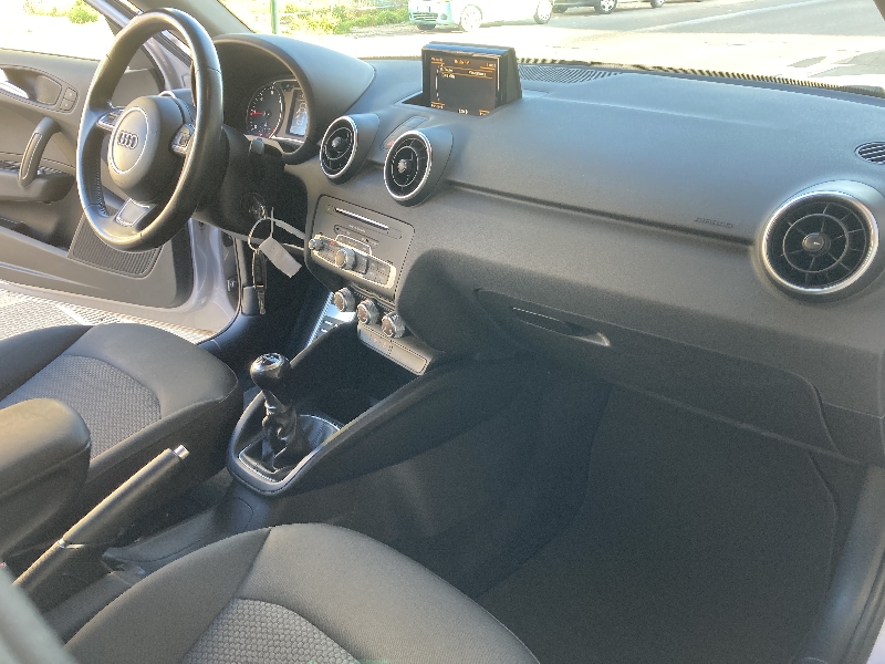 Audi A1 SportBack 1.4 Tdi 90cv Design