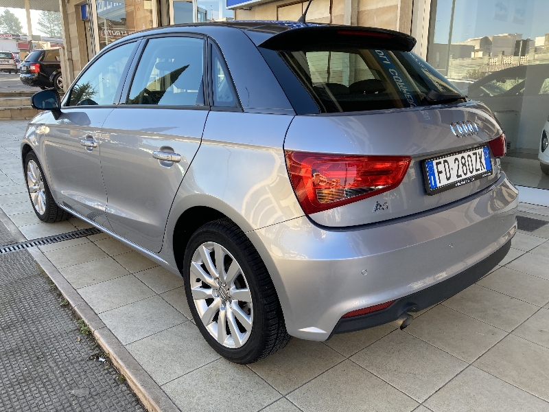 Audi A1 SportBack 1.4 Tdi 90cv Design
