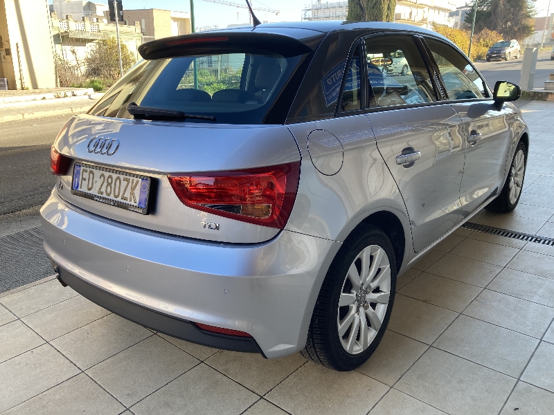 Audi A1 SportBack 1.4 Tdi 90cv Design