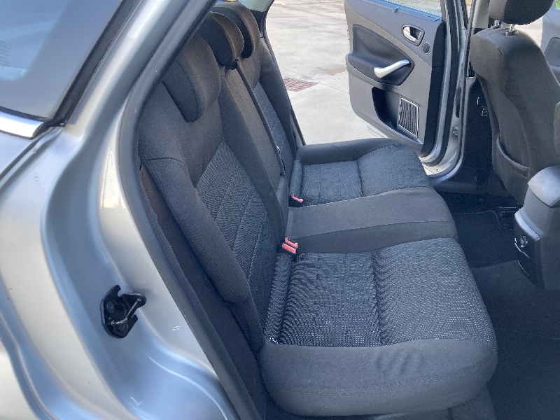 Ford Mondeo 2.0 tdci 140cv titanium Berlina