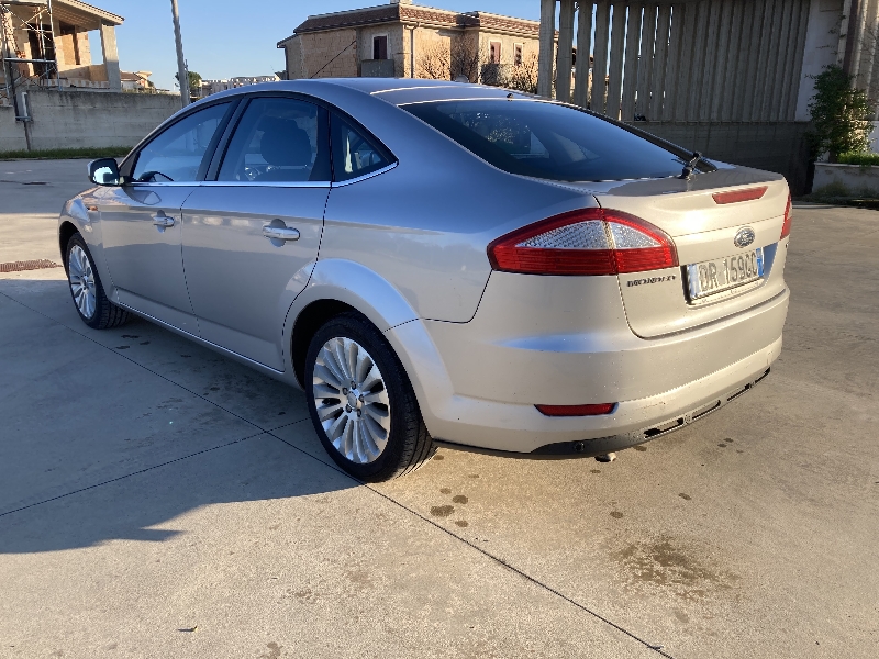Ford Mondeo 2.0 tdci 140cv titanium Berlina