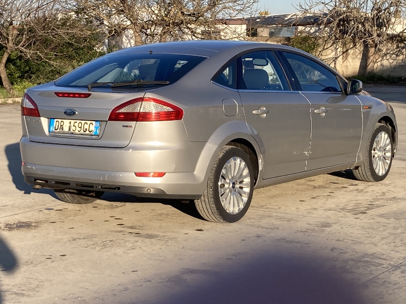 Ford Mondeo 2.0 tdci 140cv titanium Berlina