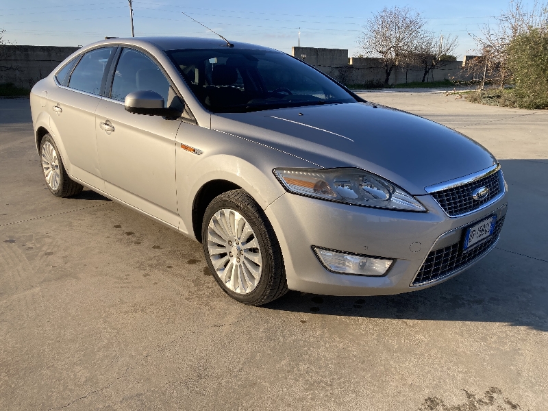 Ford Mondeo 2.0 tdci 140cv titanium Berlina