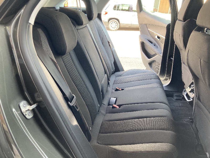 Peugeot 3008 1.5 BlueHdi 130cv Business Aut.