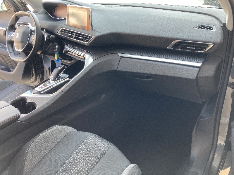 Peugeot 3008 1.5 BlueHdi 130cv Business Aut.