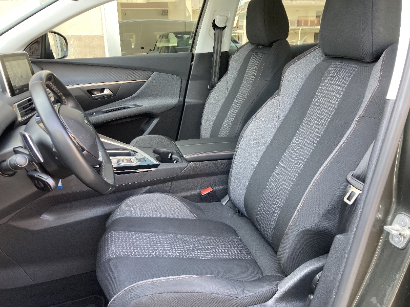 Peugeot 3008 1.5 BlueHdi 130cv Business Aut.