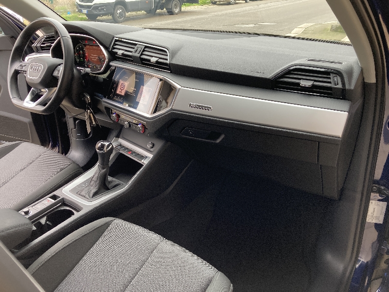 Audi Q3 35 2.0 TDI 150cv S-Tronic Business
