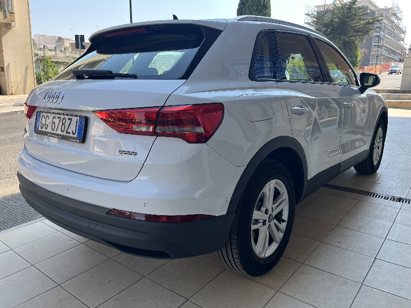 Audi Q3 40 2.0 TDI Quattro Business S-tronic