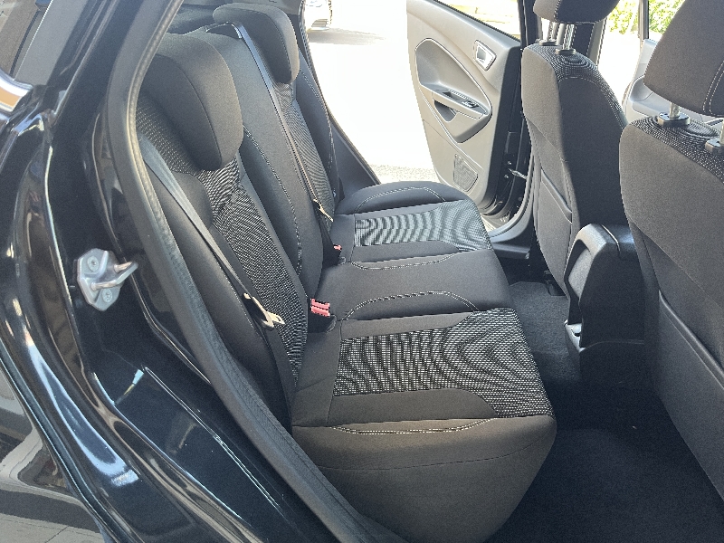 Ford fiesta 1.5 tdci 75cv 5 porte Titanium