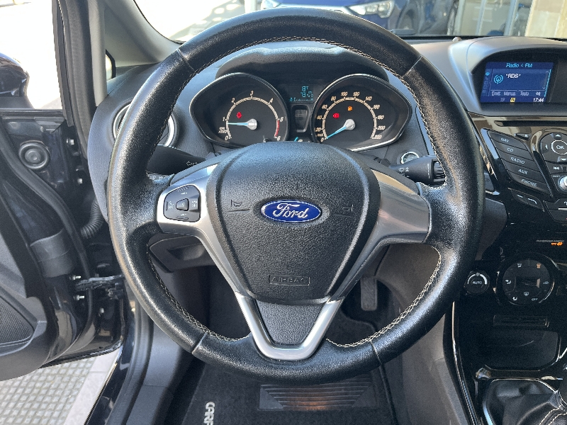 Ford fiesta 1.5 tdci 75cv 5 porte Titanium