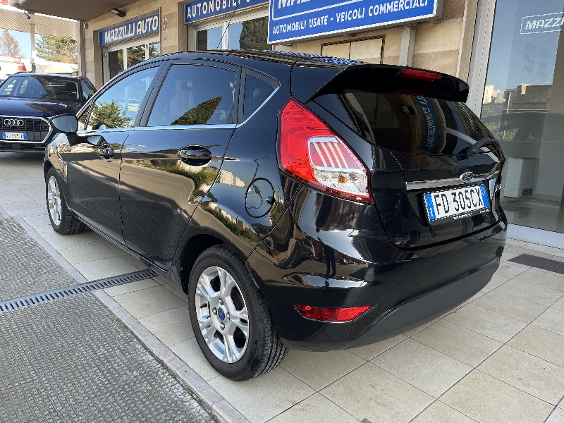 Ford fiesta 1.5 tdci 75cv 5 porte Titanium