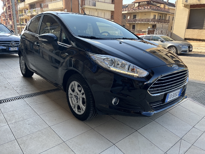Ford fiesta 1.5 tdci 75cv 5 porte Titanium