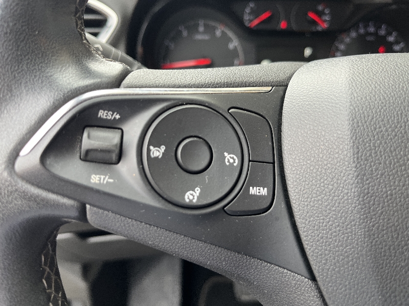 Opel Grandland X 1.5 d Aut. 130cv Business edition