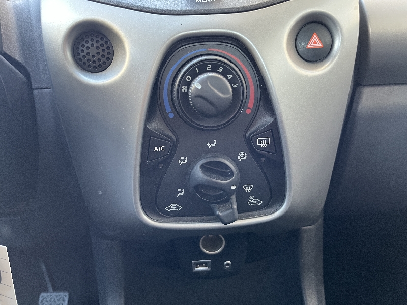 Peugeot 108 1.0 vti 68cv 5 Porte Automatica