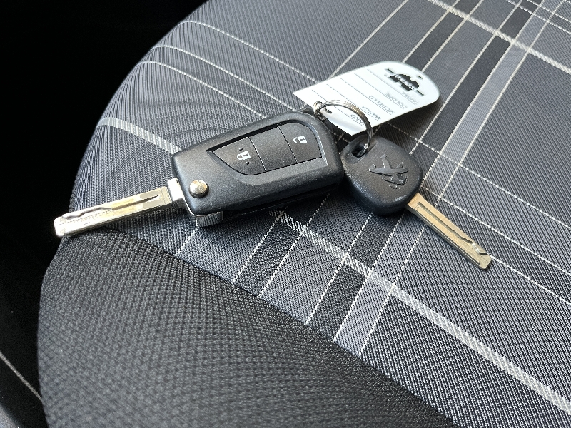 Peugeot 108 1.0 vti 68cv 5 Porte Automatica