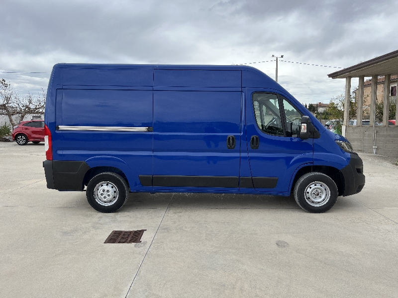 Peugeot Boxer 333 L2H2 2.2 Bluehdi 140cv