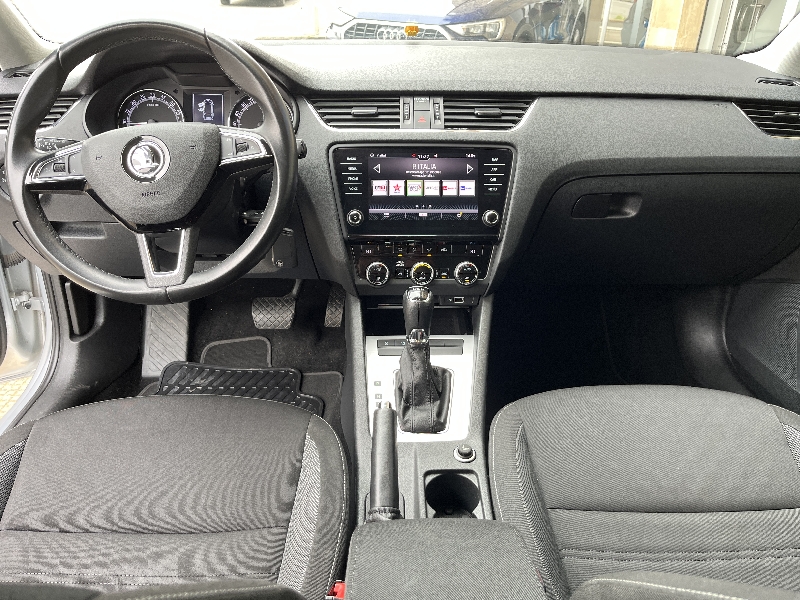 Skoda Octavia Wagon 1.6 tdi 115cv executive Dsg