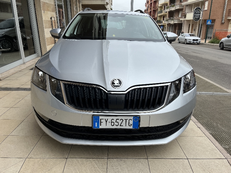 Skoda Octavia Wagon 1.6 tdi 115cv executive Dsg