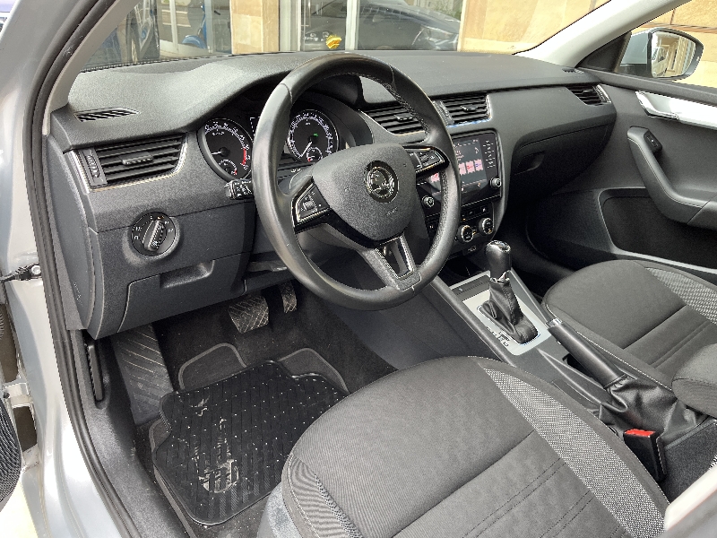 Skoda Octavia Wagon 1.6 tdi 115cv executive Dsg