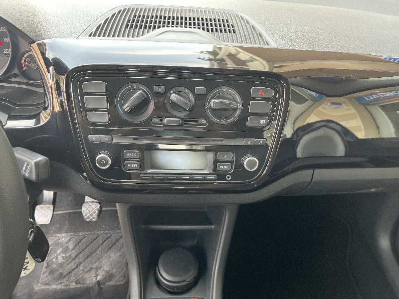 Volkswagen up 1.0 60cv 5 porte